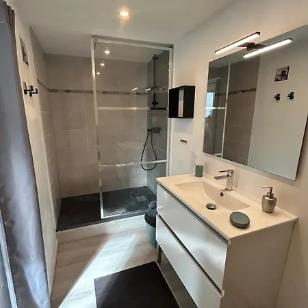 アパート : T2 Tres Proche Au Calme