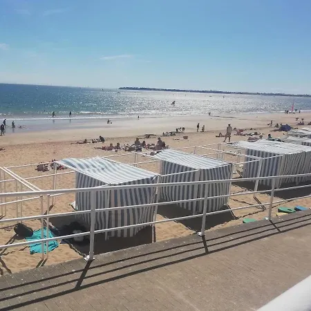 Apartament : T2 Tres Proche Au Calme *